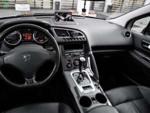 Peugeot 3008 benzina automat — miniatura 6