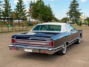 Lincoln Continental TownCoupe 1976 — miniatura 4