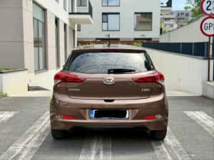Hyundai i20 1.2b 2018 unic propietar 70,000km — miniatura 6