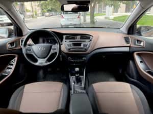 Hyundai i20 1.2b 2018 unic propietar 70,000km — miniatura 7