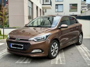 Hyundai i20 1.2b 2018 unic propietar 70,000km — miniatura 9
