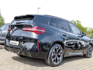 BMW X3 Diesel, 17.930 km, 2025, SUV Second Hand — miniatura 3