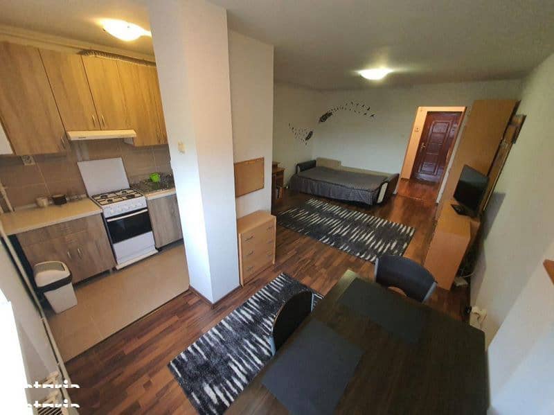 Apartament de inchiriat — fotografie 1 din 6