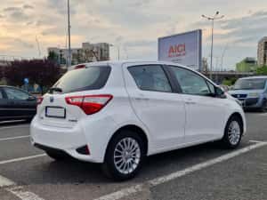 Toyota Yaris hibrid — miniatura 5