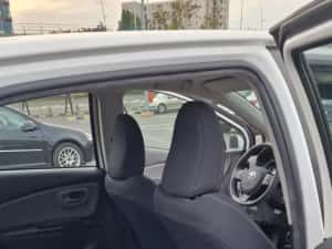 Toyota Yaris hibrid — miniatura 7