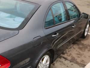 vand mercedes e class 1,8 kompressor benzina cu gpl — miniatura 3