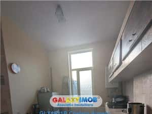 Unirii, apartament 2 cam 75 mp,etajul 2 din trei, renovat, fara risc — miniatura 5
