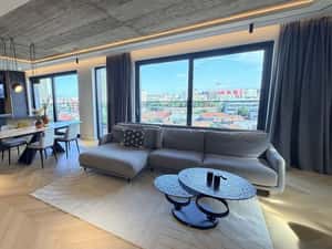 Inchiriere Penthouse de Lux cu 4 camere ,Centru, terasa 200mp — miniatura 5