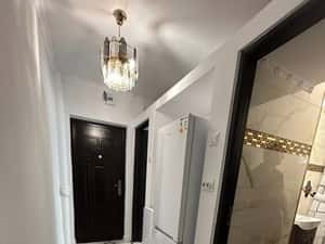 De inchiriat apartament cu 2 camere, recent renovat, mobilat si utilat — miniatura 5