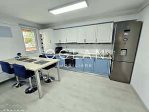 Apartament 3 cam, bloc cu piscina,  D-na Stanca