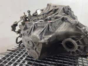 Cutie viteze manuală 6+1 2.0 D-4D 1AD-FTV XY9T-K Toyota Avensis 3 T2 — miniatura 3