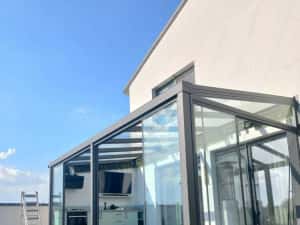 Închideri terase și balcoane cu sticlă securizată | Pergole retractabile și estimare rapidă online – Glassmart — miniatura 4