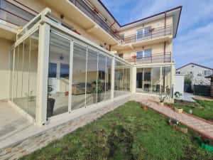 Închideri terase și balcoane cu sticlă securizată | Pergole retractabile și estimare rapidă online – Glassmart — miniatura 10
