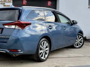 Toyota auris executive hybrid | garantie | rate — miniatura 3