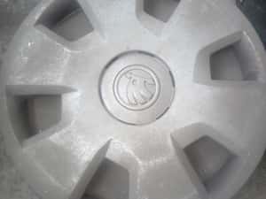 Capace roti originale SKODA pe 15