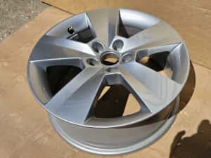 1 buc Janta Aliaj Skoda Kamiq 16" 657601025 / 2019 / 2020 / 2021 2022