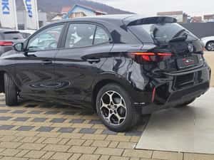 MG3 ICE 5 usi Excite 1.5L MT 114 CP M5 — miniatura 5