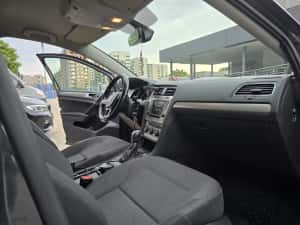 Volkswagen Golf 7 1.6 TDI DSG / 2017 / Full LED / Navi / CarPlay / DSG7 / All Season Michelin — miniatura 5