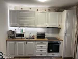Apartament semidecomandat cu 3 camere, 60 mp utili, garaj, zona Porii