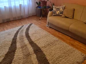 Vand apartament zona Piața Centrală si Facultatea de Educație Fizică — miniatura 4