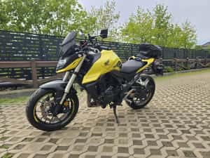 Honda hornet 750 2023 — miniatura 5