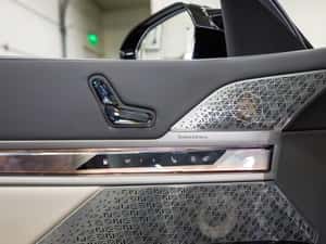 BMW Seria 7 (G70) M760e (571 CP) Plug-in Hybrid xDrive Steptronic — miniatura 4