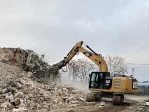 Nisip sort pamant piatra balast demolari moloz moluz balaegar — miniatura 3