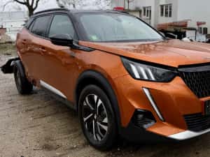 Peugeot 2008 GT 2022 1.2B 79.000km Avariat/Usor Avariat/Avariate