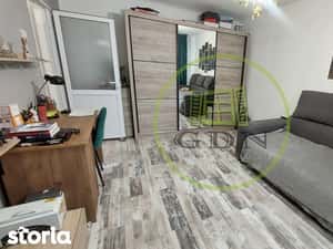 Garsoniera decomandata, 36 mp, etajul 3, Cartier Sarari zona liceul He — miniatura 4