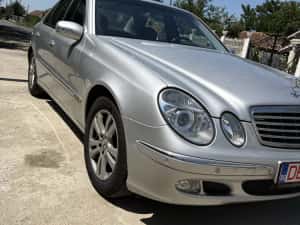 Vand Mercedes W 211 E class/150 cai/recent adusa din Olanda — miniatura 7