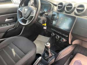 Dacia Duster Comfort Blue 1.5dCi 115CP 4WD — miniatura 5
