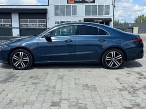 Mercedes-Benz CLA 250e Plug-in Hybrid — miniatura 3