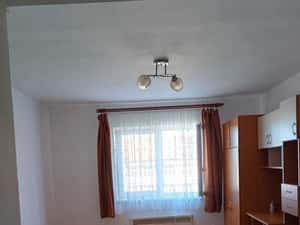 Garsoniera de inchiriat - DOAR termen lung - 240 Euro + garantie — miniatura 3