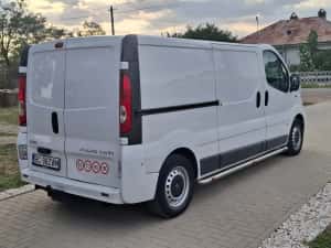Opel vivaro 2.0 cdti 114 cp,2011, lung,proprietar,fiscal pe loc — miniatura 3