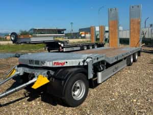 Remorca trailer fix 3 axe cu rampe transport utilaje Fliegl DTS 300 — miniatura 10