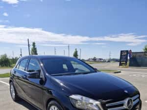 Mercedes A 180 Cdi Automat,Impecabil — miniatura 4