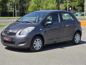 Toyota Yaris 1.0 Benzină – 2009 – Economică, fiabilă — miniatura 2