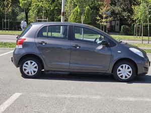 Toyota Yaris 1.0 Benzină – 2009 – Economică, fiabilă — miniatura 6