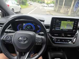 Corolla 2021 // 1.8 benzina Hybrid// 53 .000 km!Unic proprietar-Usor atinsa — miniatura 5