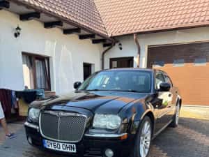 Chrysler 300C 3.0 CRD V6 Automat – Berlină Executive de Lux — miniatura 10