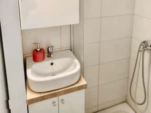 Garsonieră ultracentrală, lângă Piața Unirii, centrală proprie–53.900€ — miniatura 3