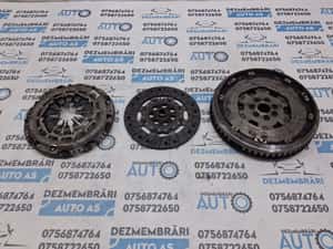 Volanta masa dubla 1.5 dci Nissan Qashqai 2012 — miniatura 5