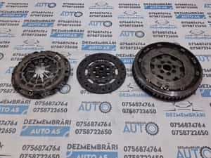 Volanta masa dubla 1.5 dci Nissan Qashqai 2012 — miniatura 6