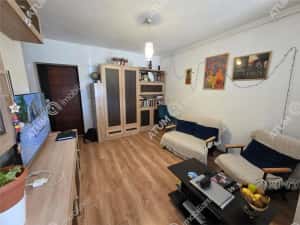 Apartament cu 2 camere si balcon in zona Calea Surii Mici din Sibiu — miniatura 2