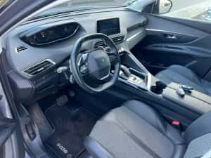 Peugeot 5008/An 2020/Diesel/Allure/Full extra — miniatura 3
