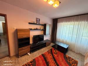 Închiriez Apartament 3 camere, Faleză Nord – zona Reyna | Proprietar