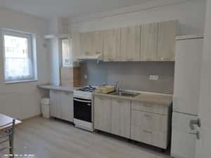 Apartament cu parcare subterană,str Eroilor/Florești — miniatura 3