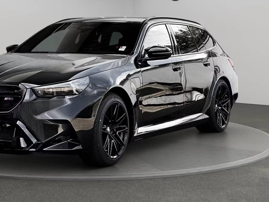 BMW M5 Automată 727 HP Hibrid (B/E) — fotografie 1 din 7