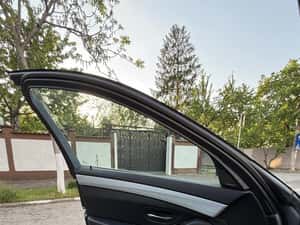 BMW 520, automat, 285.646 km, 12.000 EUR — miniatura 7