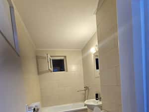 Inchiriez apartament 2 camere , mobilat si utilat, etaj 2 . — miniatura 4